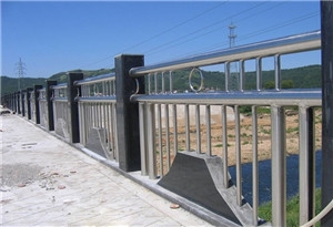 广西桥梁护栏